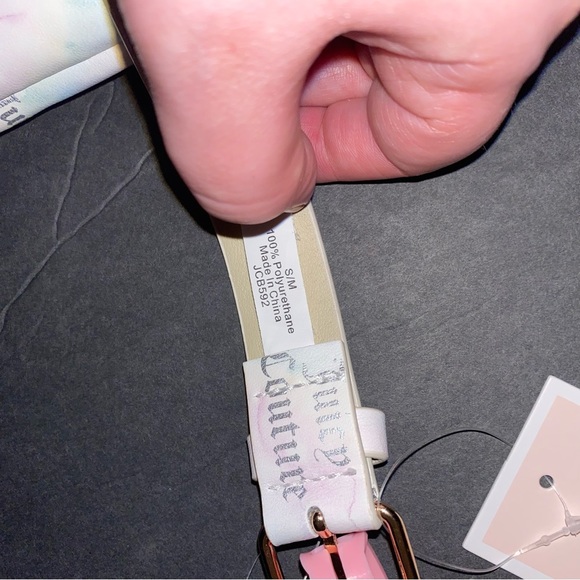 Juicy COUTURE LOGO RAINBOW WHITE FANNY PACK BELT TRAVEL BAG POUCH - Picture 6 of 6